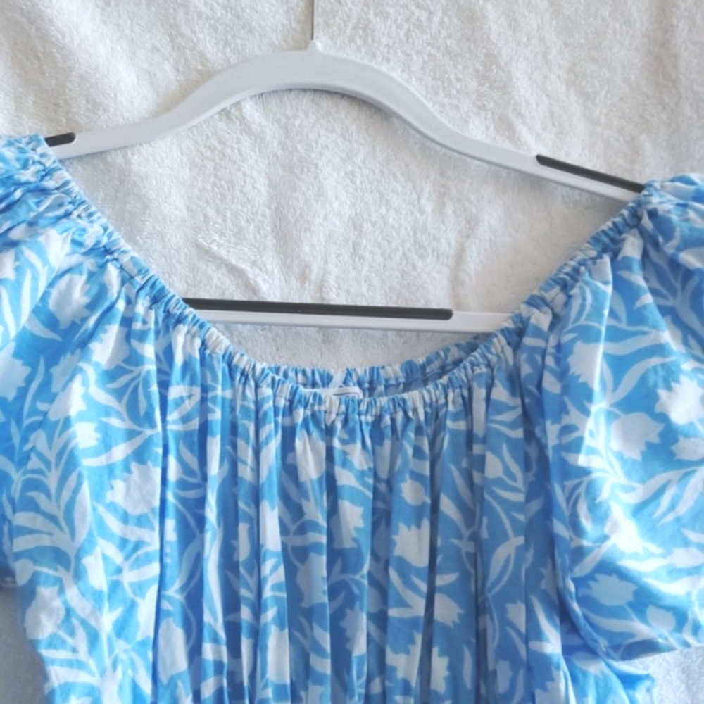 Pink City Prints Rah Rah Maxi Dress in Baby Tulip, blue maxi smocked (small) - Picture 5 of 10